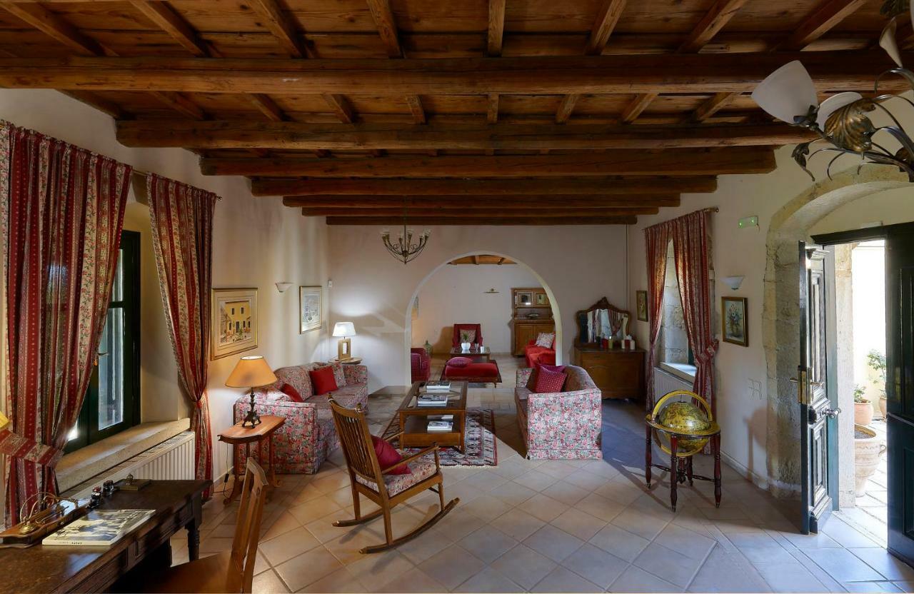 Castello Villa Daphnes - Private Pool & Whirlpool Dhafnes Exteriér fotografie