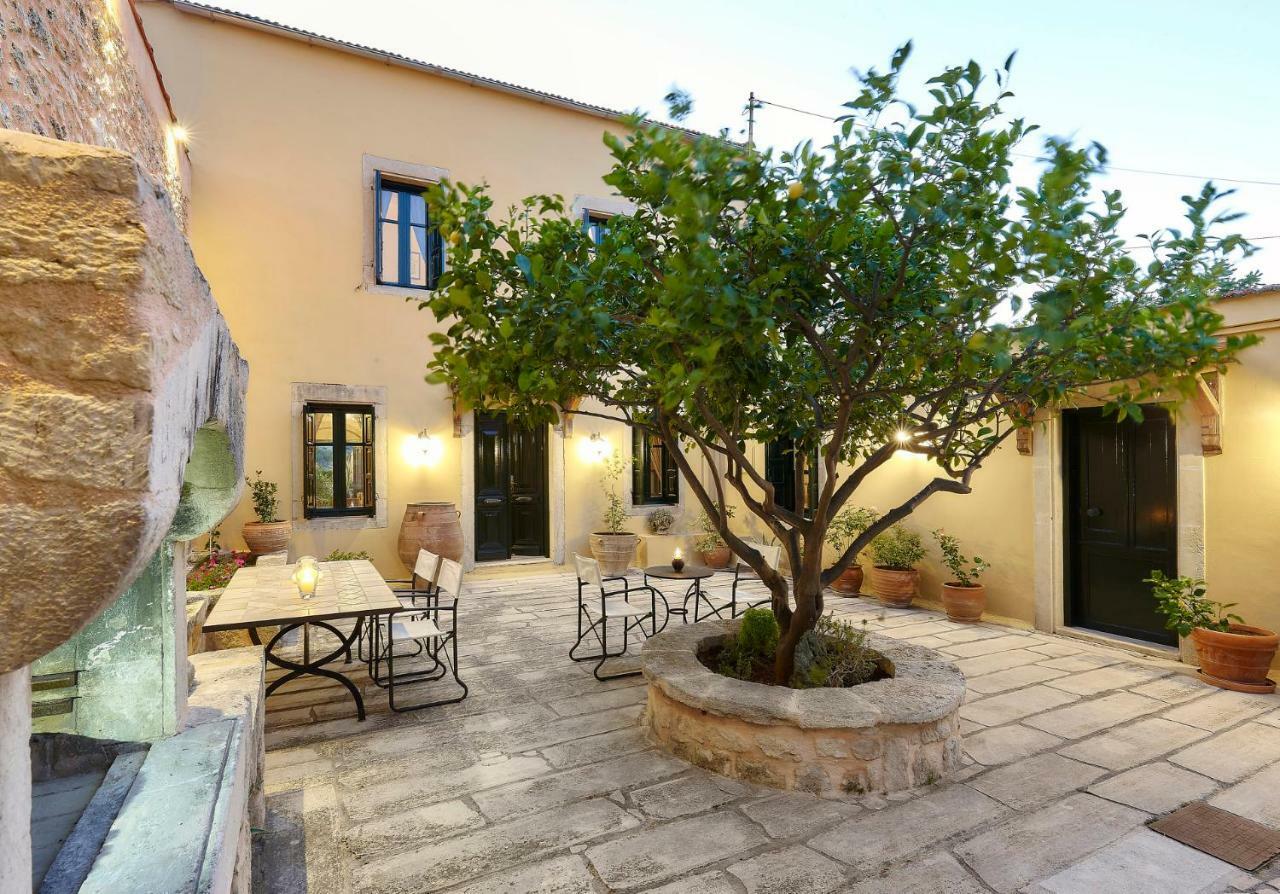 Castello Villa Daphnes - Private Pool & Whirlpool Dhafnes Exteriér fotografie