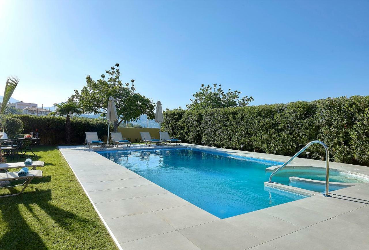 Castello Villa Daphnes - Private Pool & Whirlpool Dhafnes Exteriér fotografie