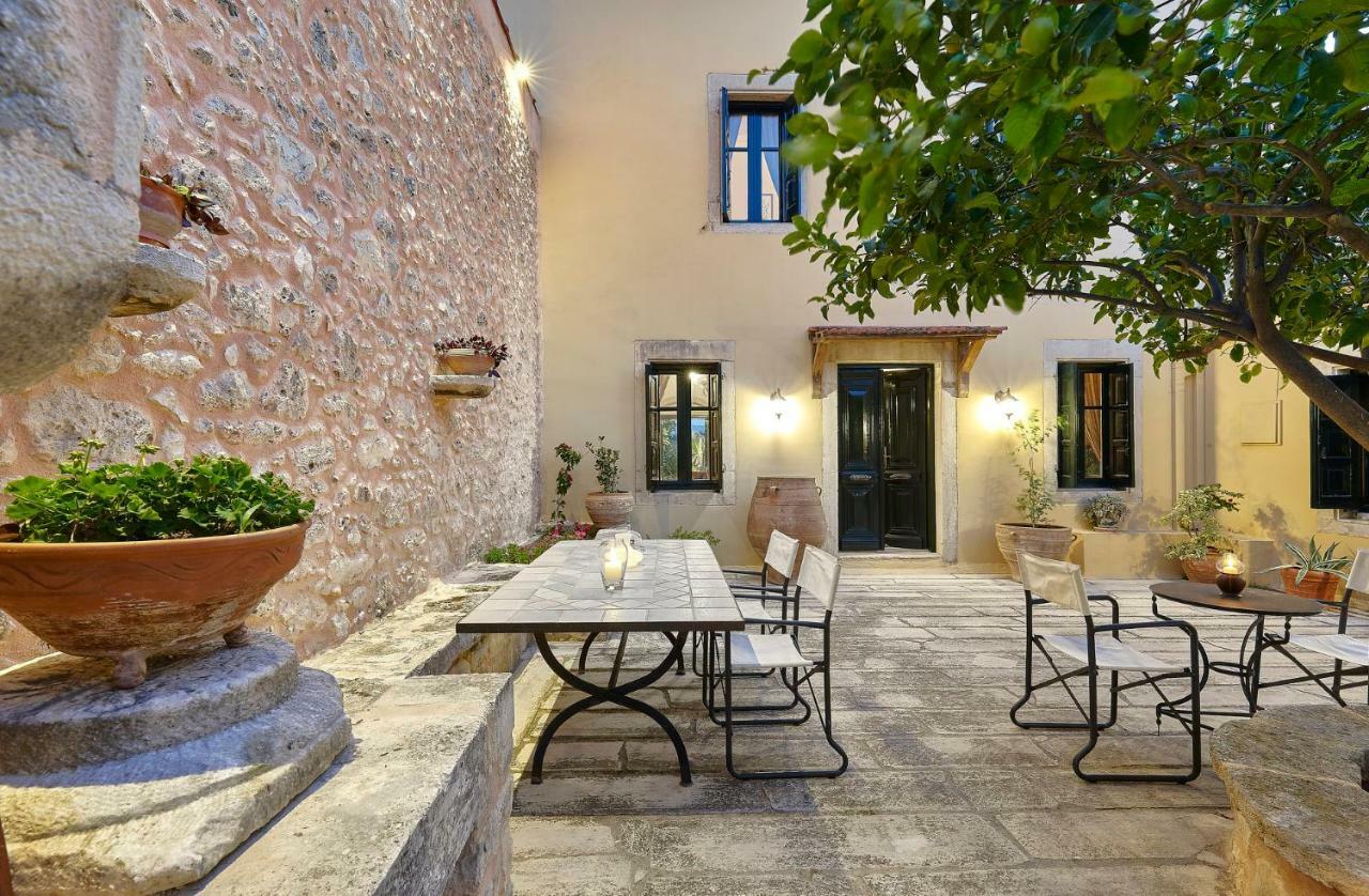Castello Villa Daphnes - Private Pool & Whirlpool Dhafnes Exteriér fotografie