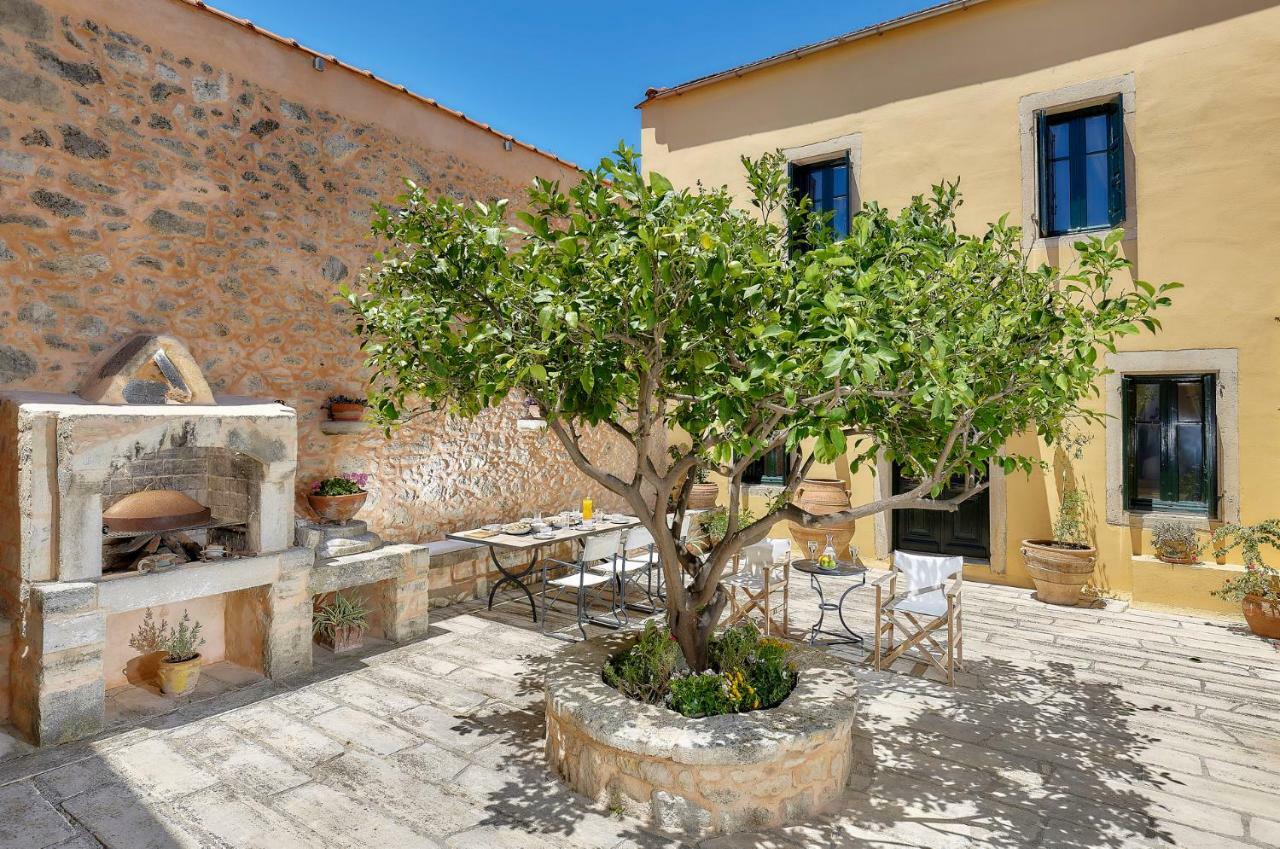 Castello Villa Daphnes - Private Pool & Whirlpool Dhafnes Exteriér fotografie