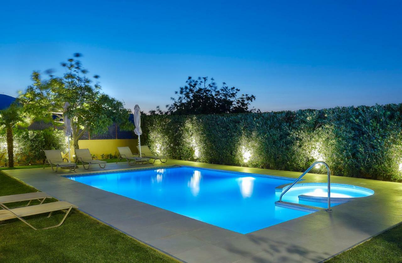 Castello Villa Daphnes - Private Pool & Whirlpool Dhafnes Exteriér fotografie